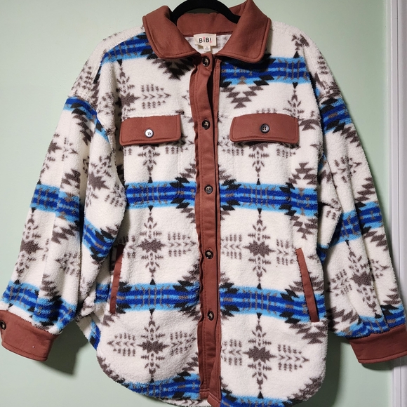 BiBi Tribal Pattern Jacket in Cream and Blue - Picture 2 of 3
